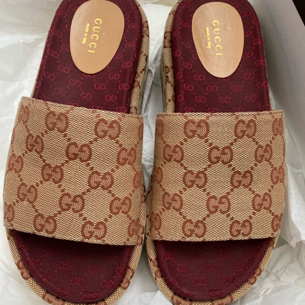 Gucci Brown Tan Monogram Platform Slides with Burgundy Insole